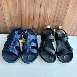 NWT. BUNDLE…All In motiom Boy’s Hiking sandals Black Everest & Blue Lumi Size 6